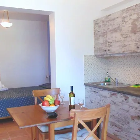 Paraktio Apartment
